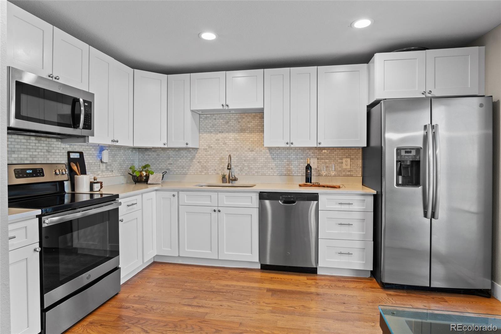 MLS Image #5 for 6437 s estes street,littleton, Colorado