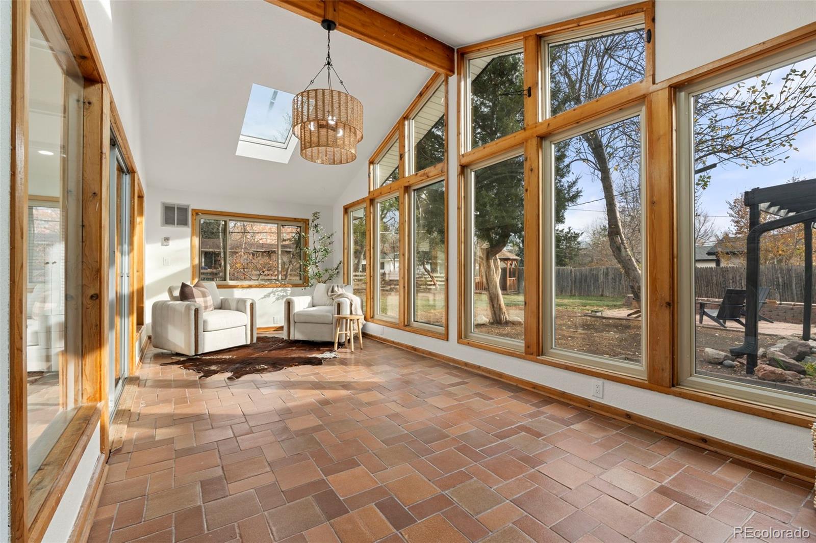 MLS Image #5 for 2660 s dahlia street,denver, Colorado