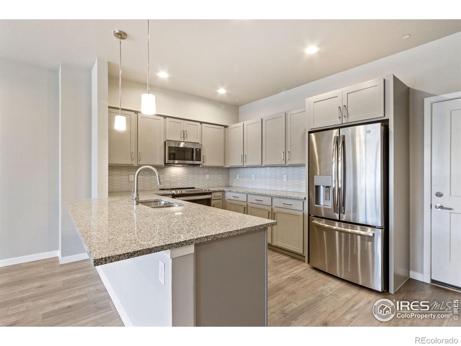 MLS Image #6 for 744  wagon trail road,fort collins, Colorado