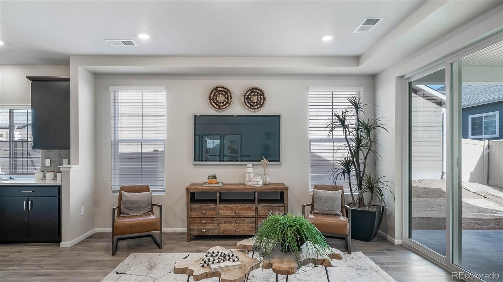 MLS Image #5 for 21875 e 51st drive,aurora, Colorado