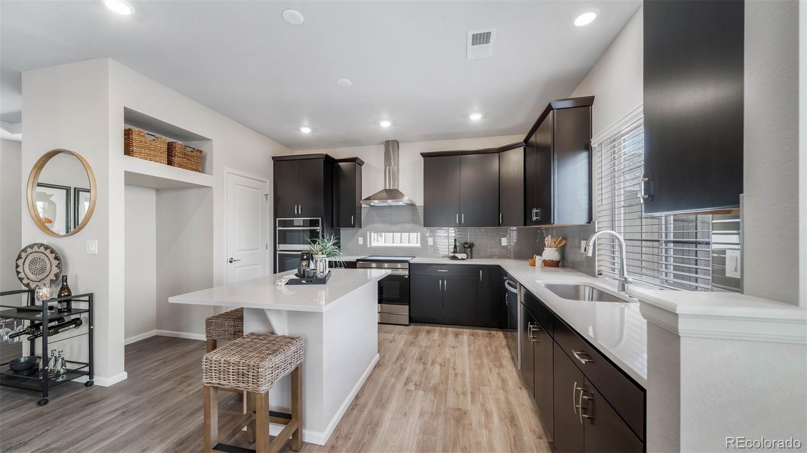 MLS Image #9 for 21875 e 51st drive,aurora, Colorado