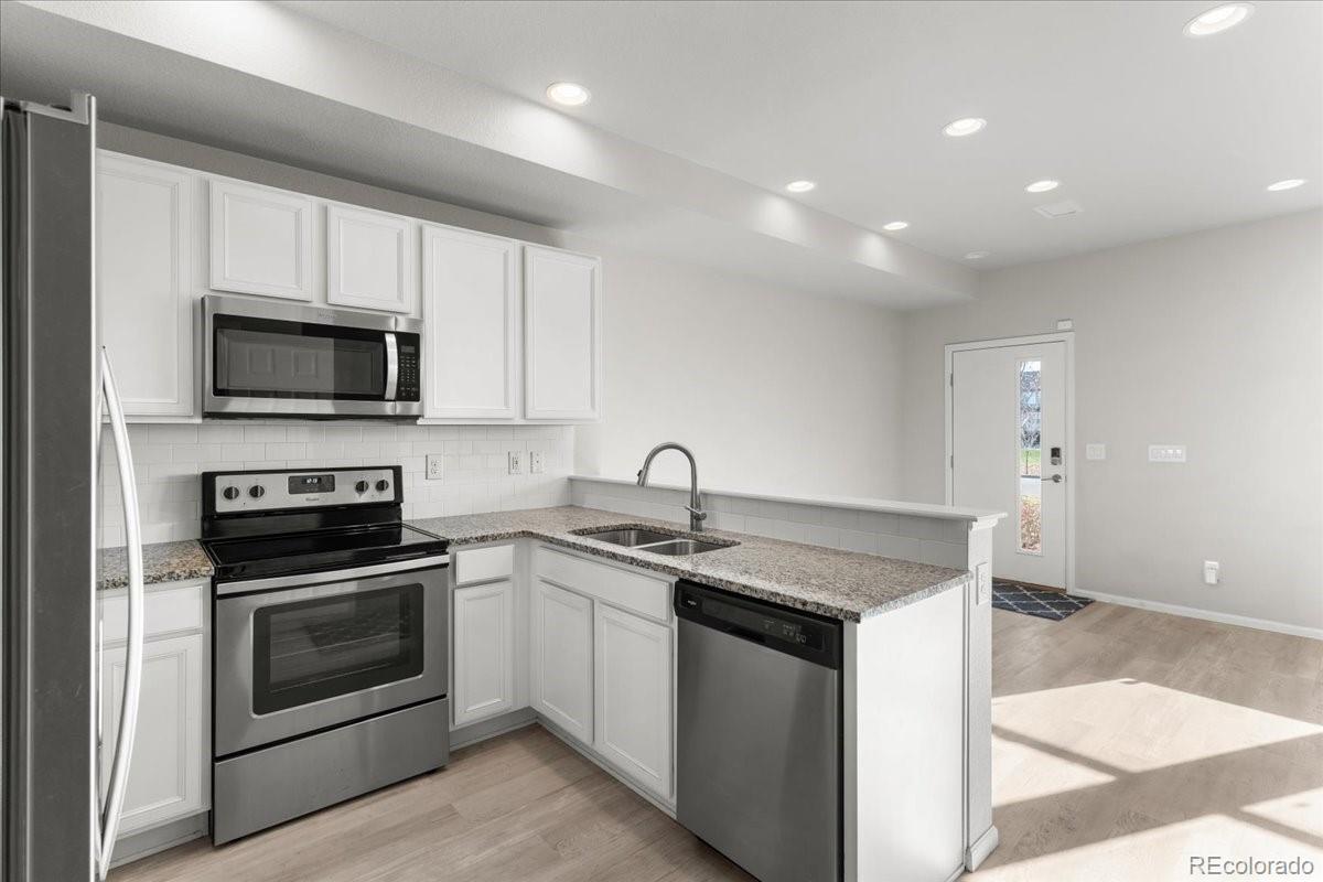 MLS Image #11 for 16035 e elk place ,denver, Colorado