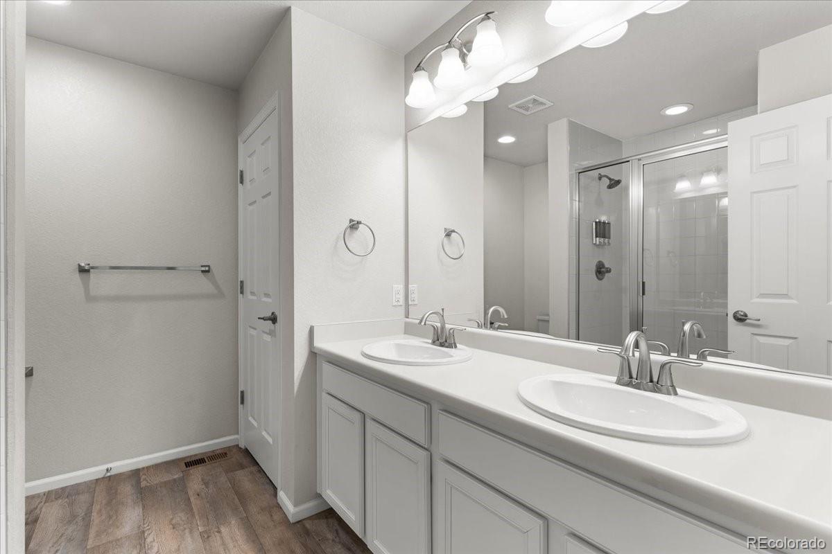 MLS Image #28 for 16035 e elk place ,denver, Colorado