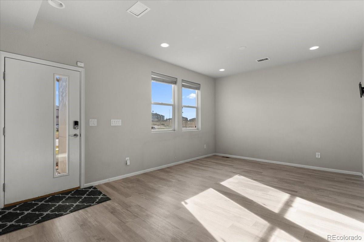MLS Image #9 for 16035 e elk place ,denver, Colorado