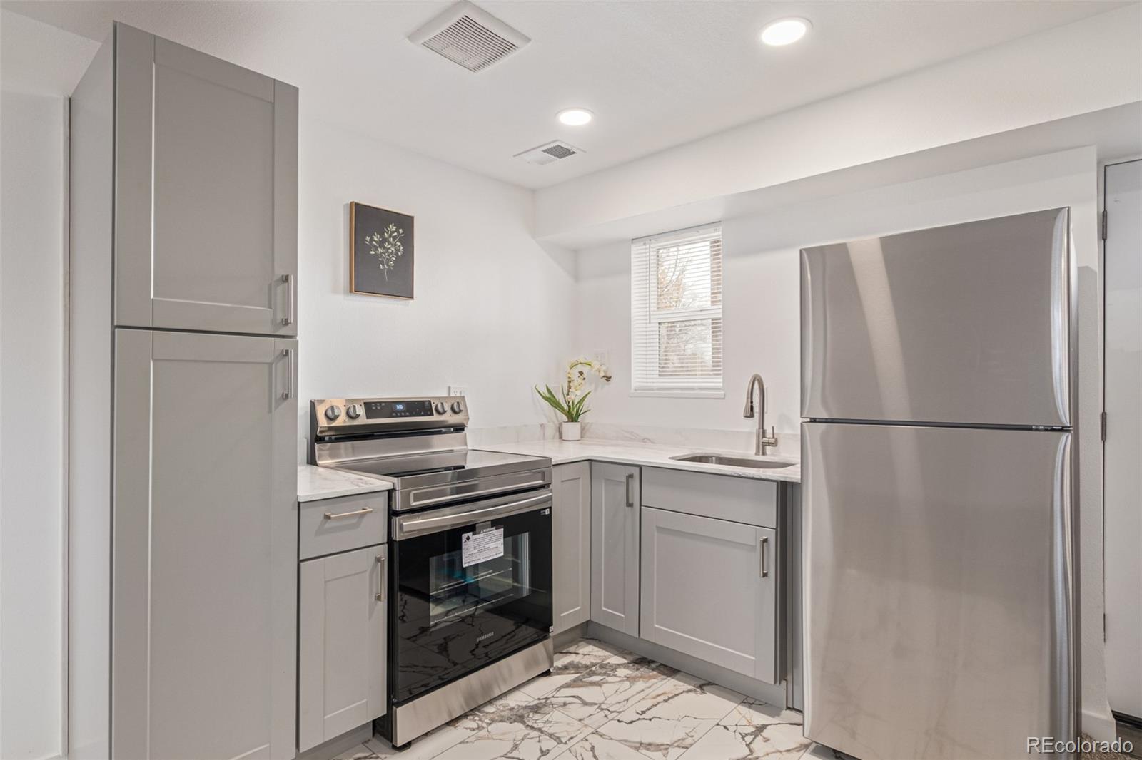 MLS Image #19 for 12694  edwards place,denver, Colorado