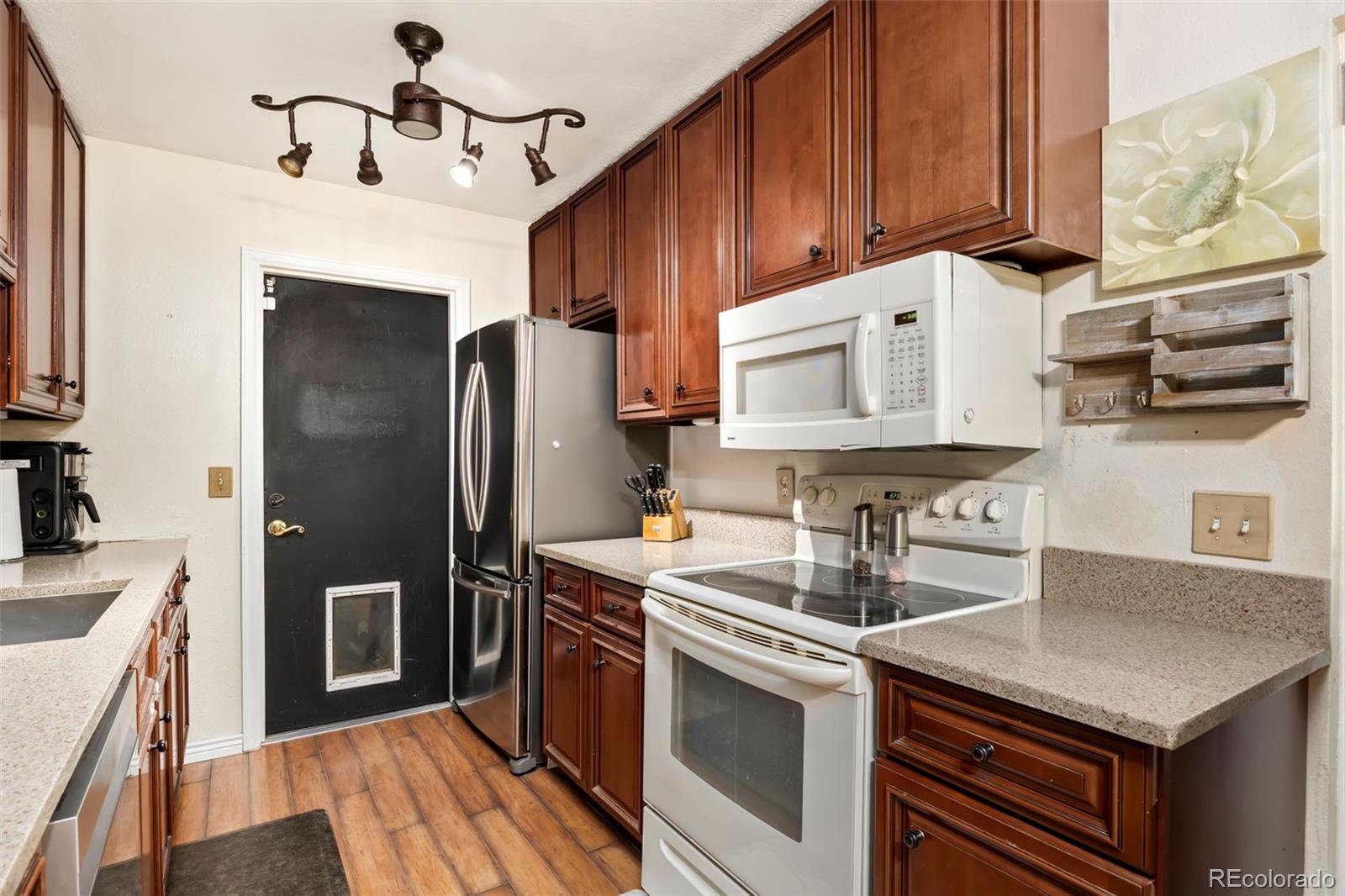 MLS Image #4 for 9383 w columbia place,lakewood, Colorado