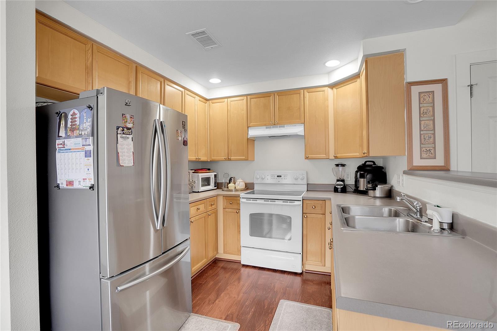 MLS Image #8 for 2848  syracuse street 128,denver, Colorado