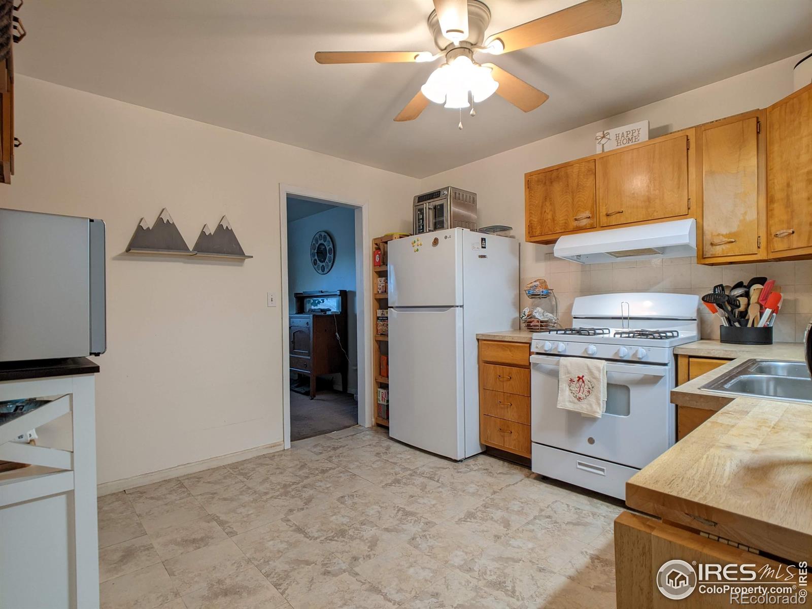 MLS Image #10 for 2042  27th street,greeley, Colorado