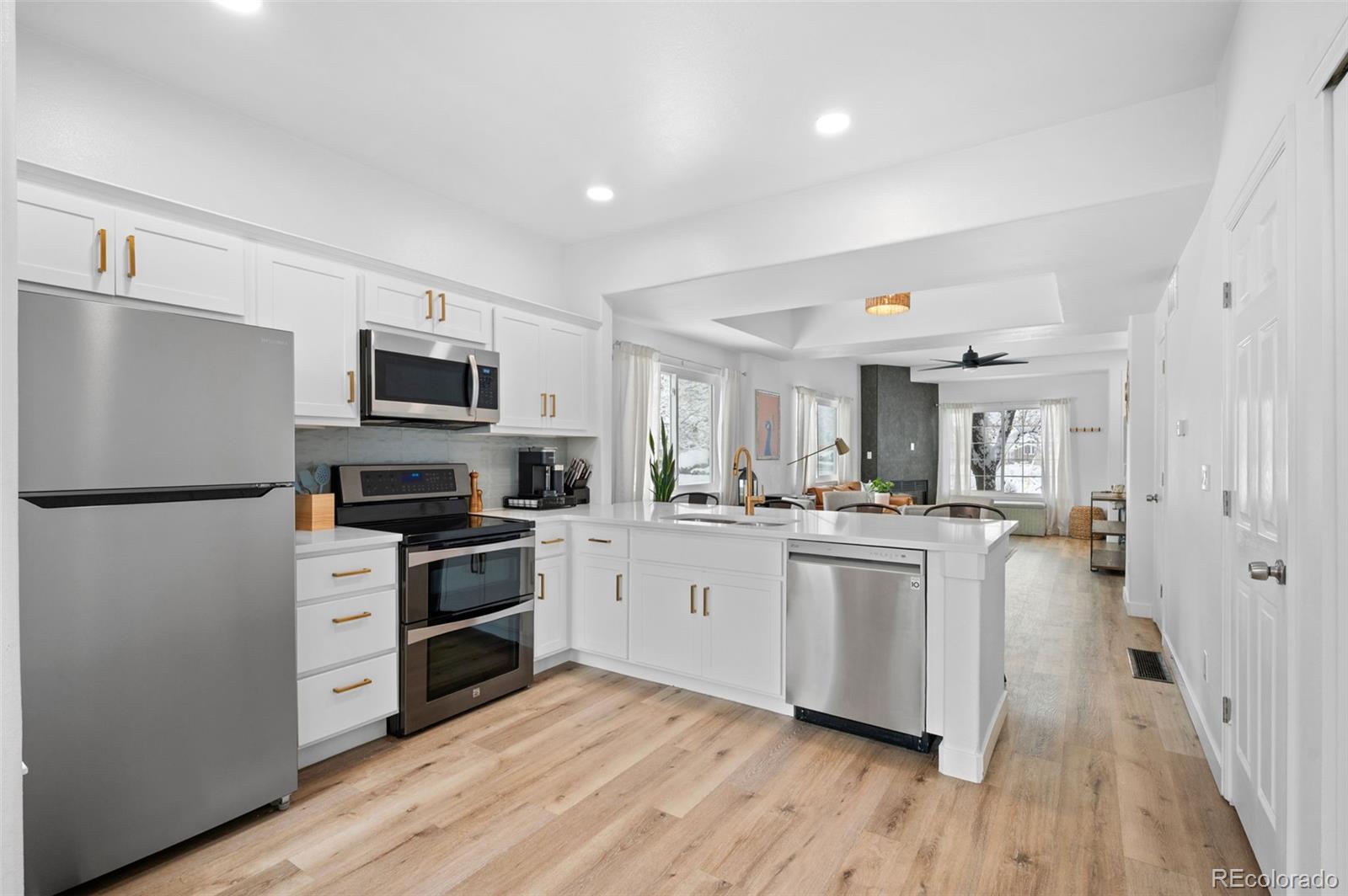 MLS Image #12 for 9602 w chatfield avenue,littleton, Colorado