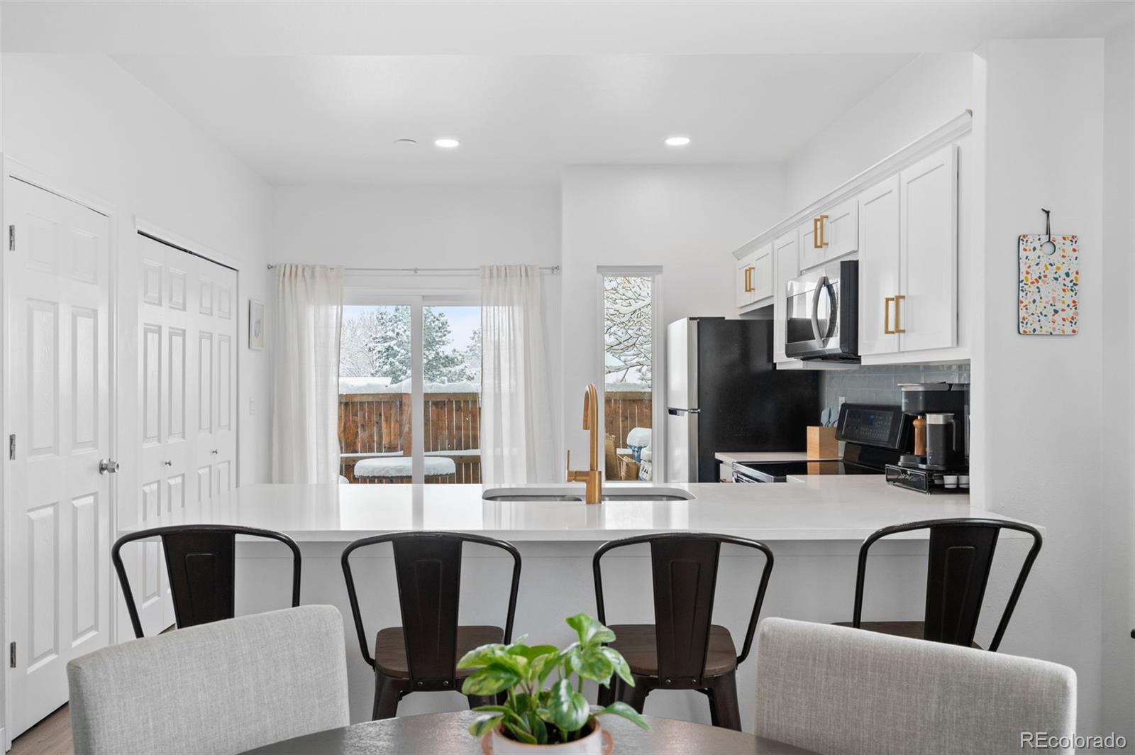 MLS Image #15 for 9602 w chatfield avenue,littleton, Colorado