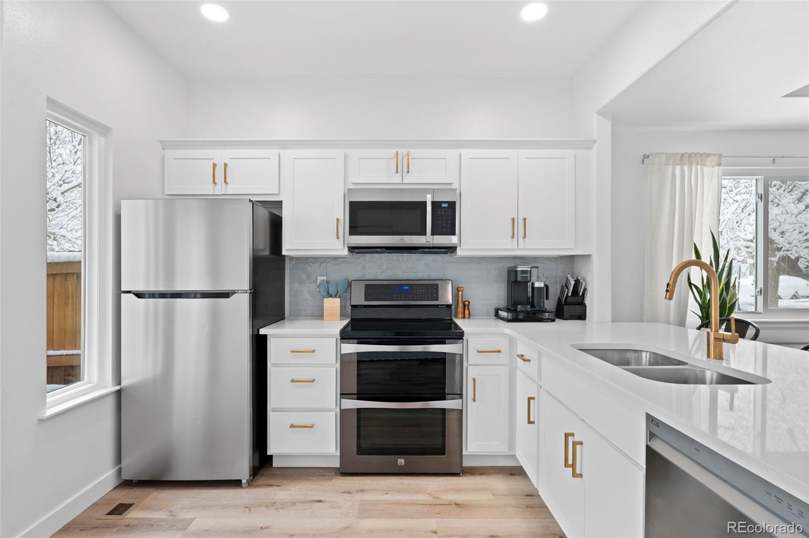 MLS Image #16 for 9602 w chatfield avenue,littleton, Colorado