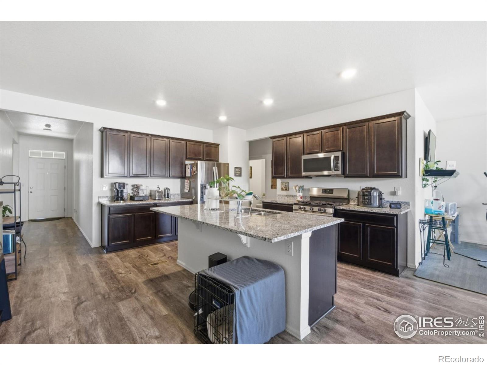 MLS Image #7 for 916  birchdale court,windsor, Colorado