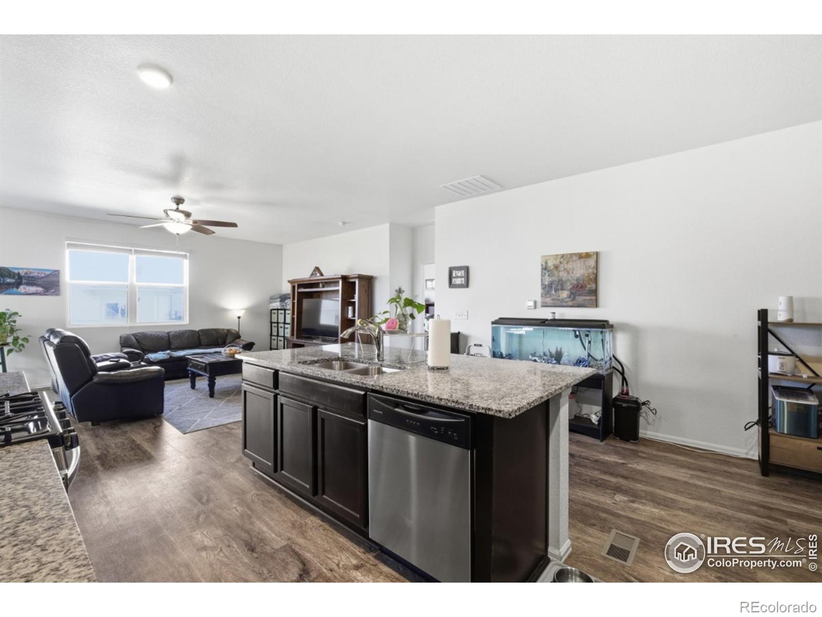 MLS Image #9 for 916  birchdale court,windsor, Colorado