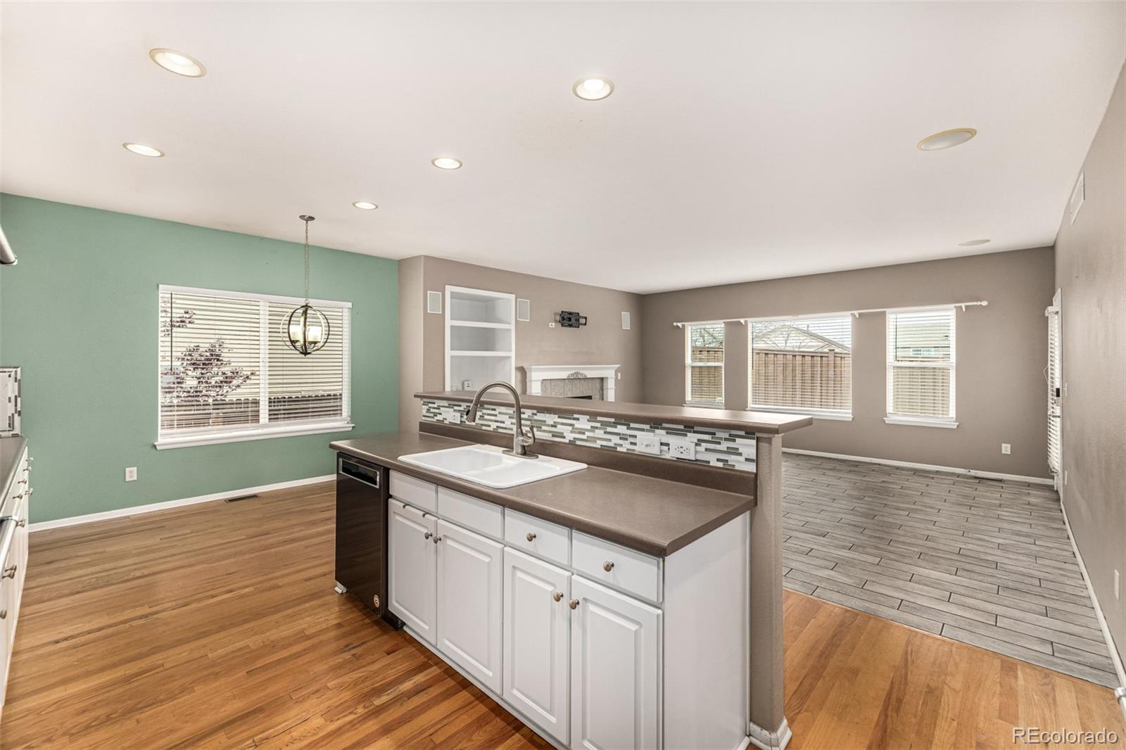 MLS Image #10 for 6055 s shawnee street,aurora, Colorado