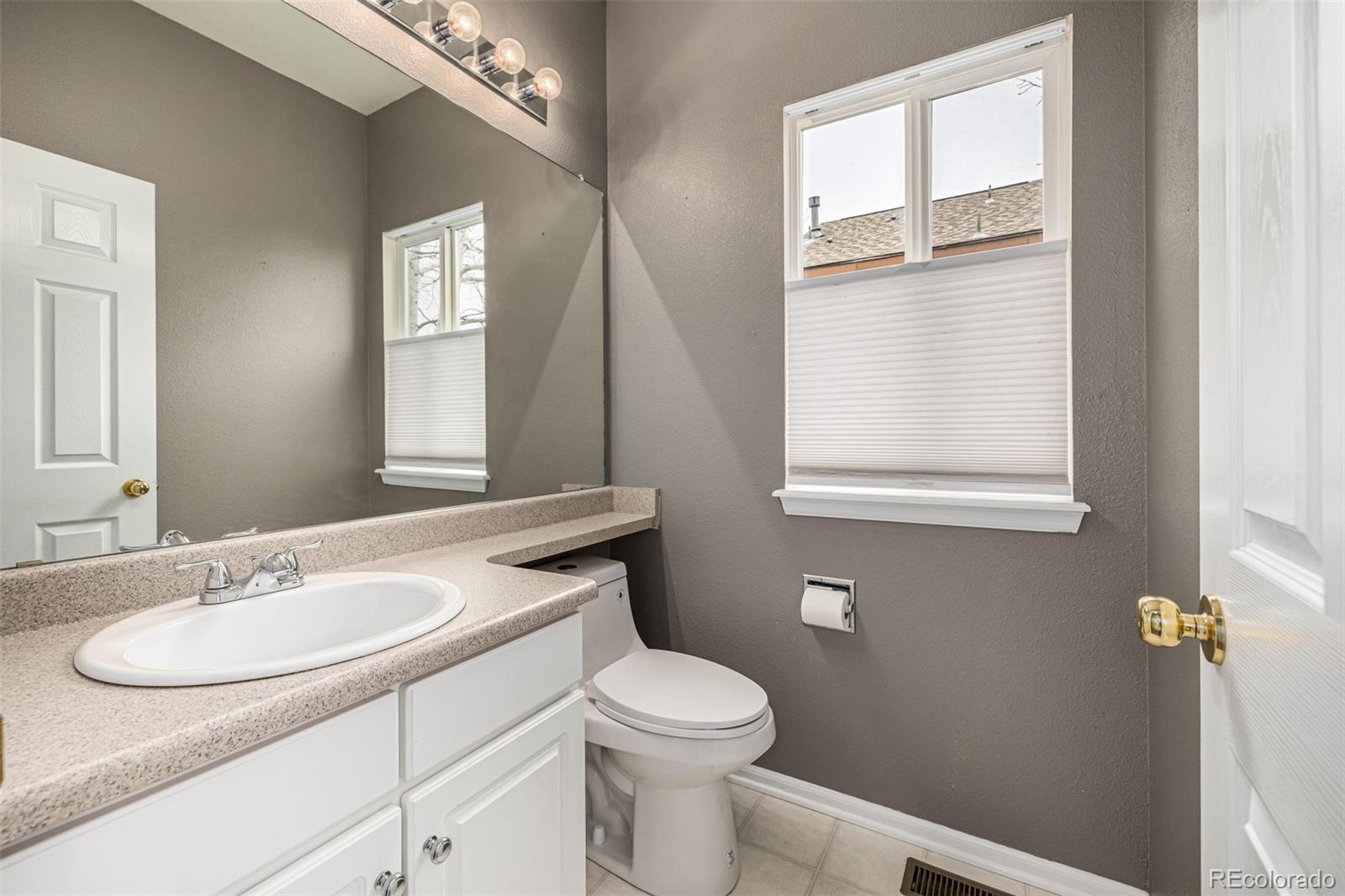 MLS Image #17 for 6055 s shawnee street,aurora, Colorado