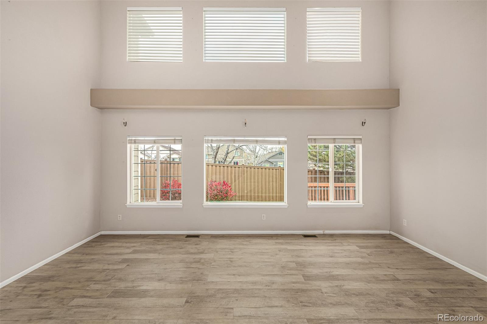 MLS Image #3 for 6055 s shawnee street,aurora, Colorado
