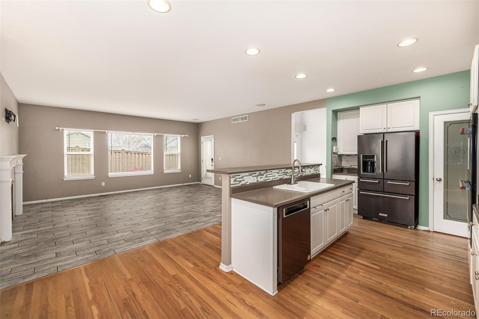 MLS Image #9 for 6055 s shawnee street,aurora, Colorado