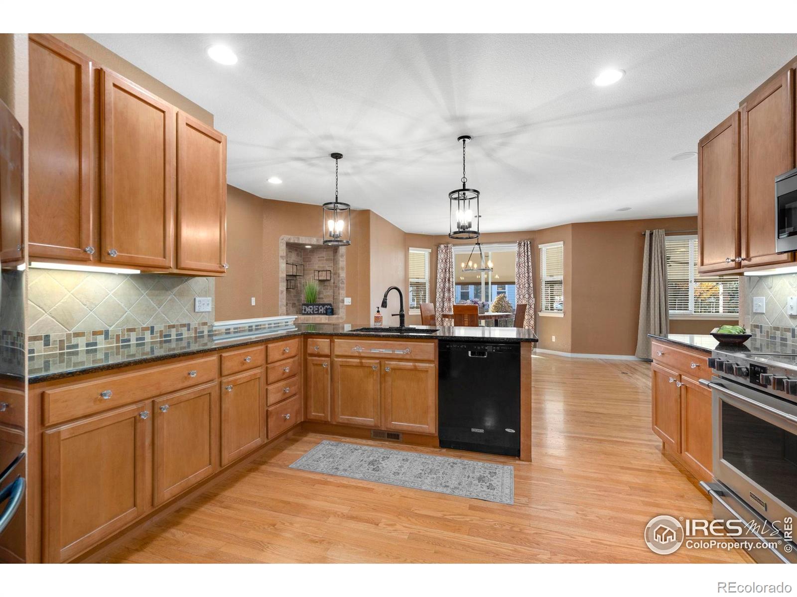 MLS Image #14 for 5328  moonlight bay drive,windsor, Colorado