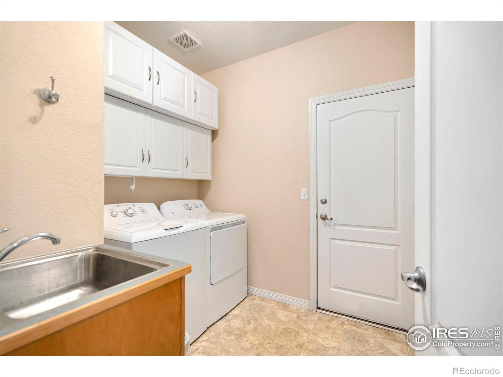 MLS Image #27 for 5328  moonlight bay drive,windsor, Colorado