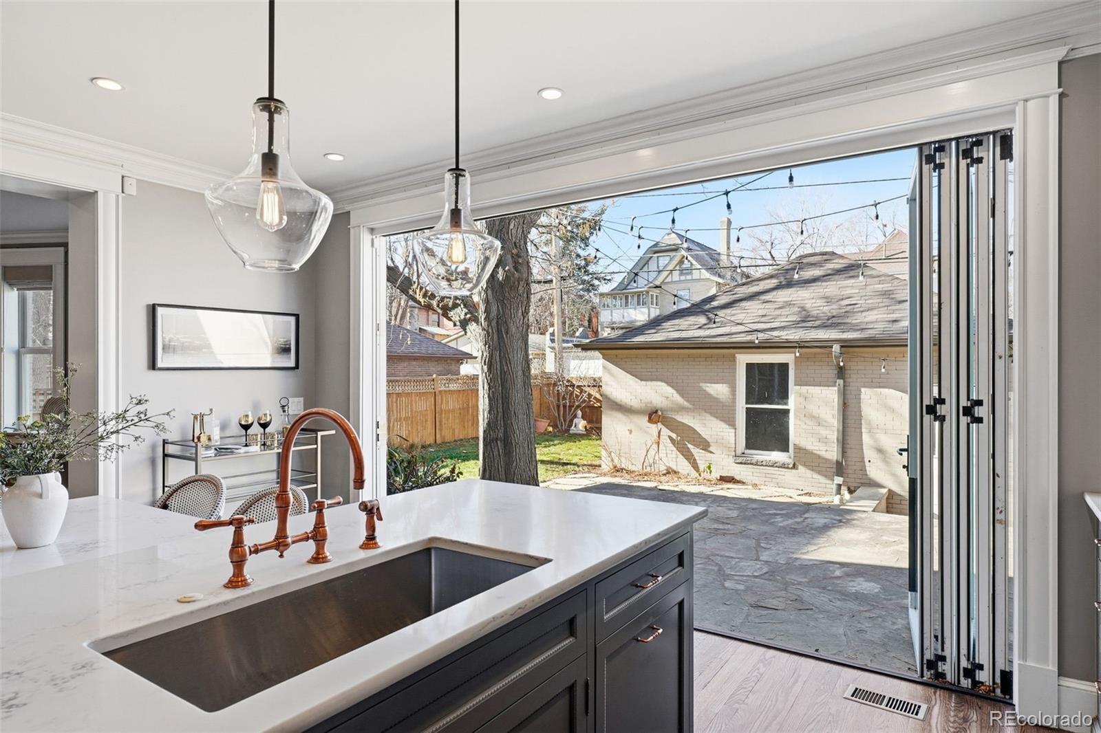 MLS Image #13 for 1257  fillmore street,denver, Colorado