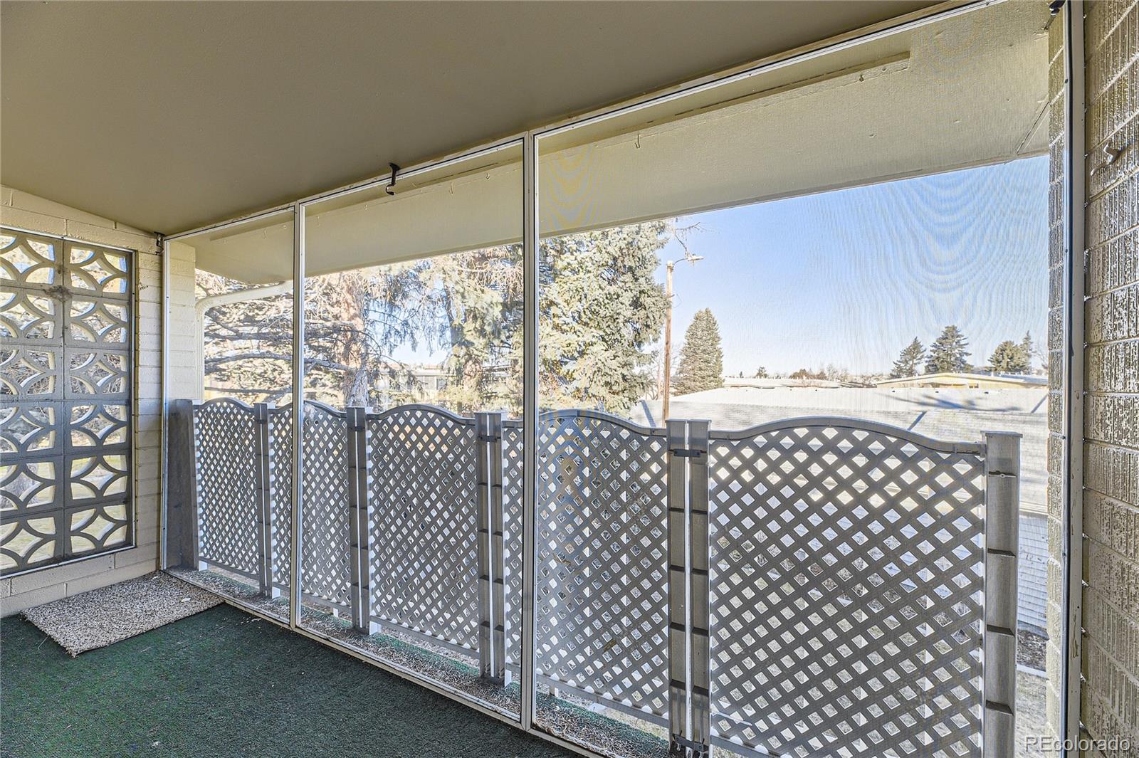 MLS Image #11 for 735 s clinton street 5b,denver, Colorado