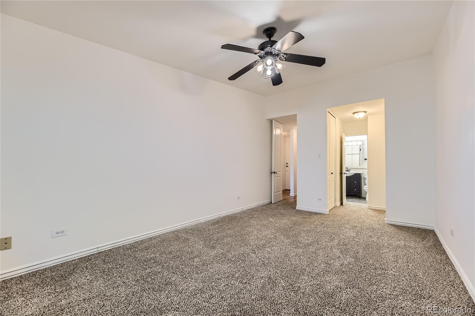 MLS Image #6 for 735 s clinton street 5b,denver, Colorado