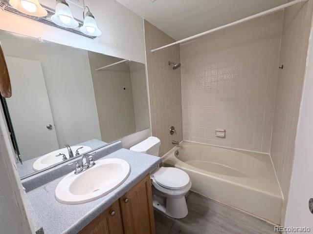 MLS Image #14 for 904 s walden way,aurora, Colorado