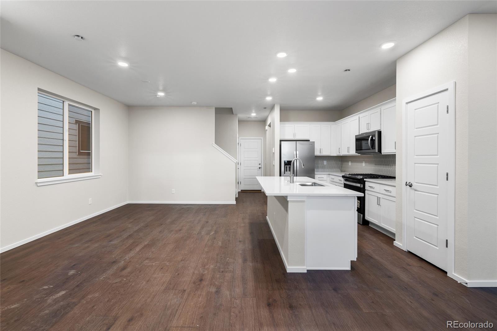 MLS Image #3 for 6330 n malaya street,aurora, Colorado