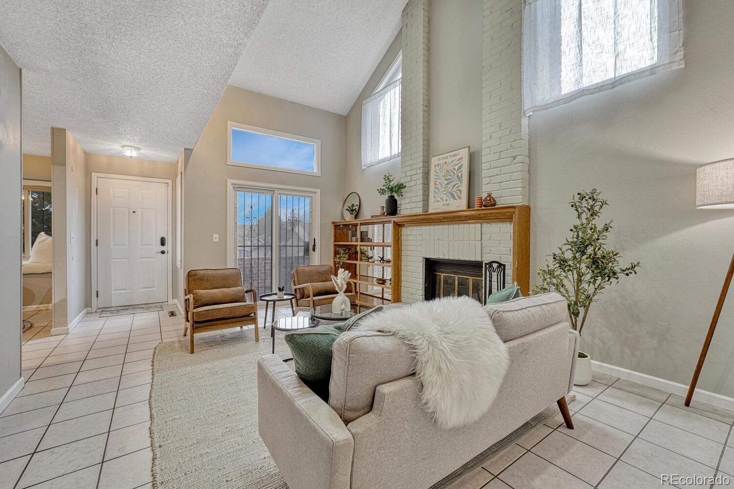 MLS Image #5 for 15150 e princeton place,aurora, Colorado