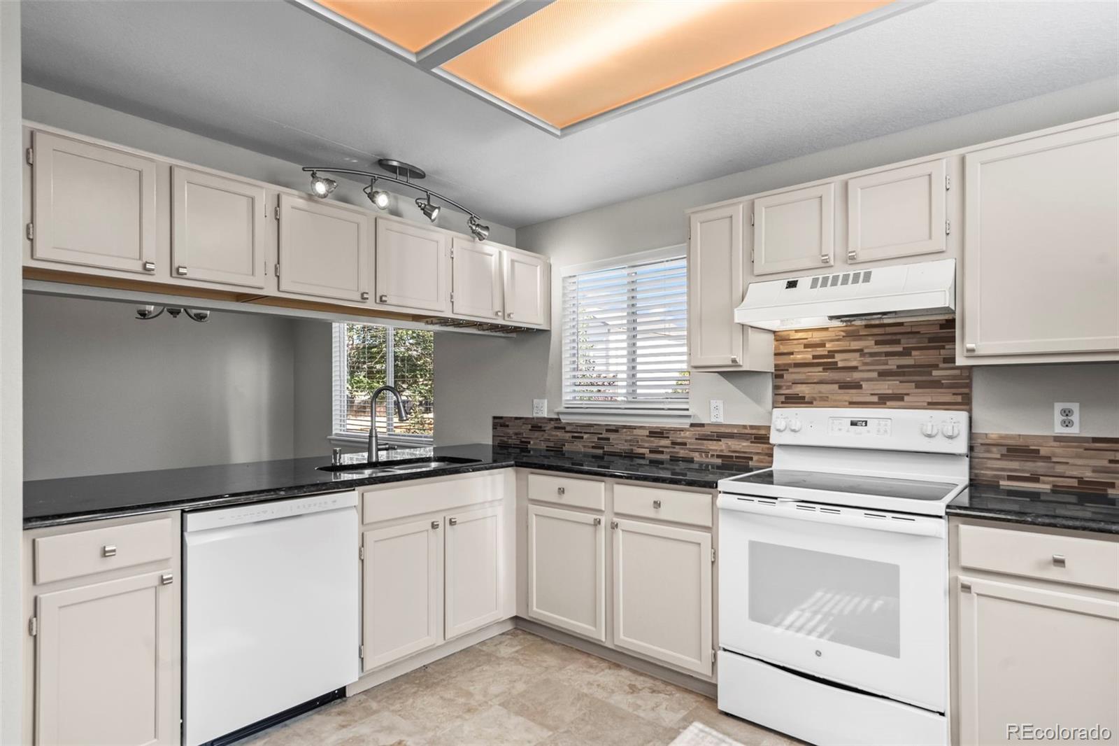 MLS Image #17 for 13112  umatilla court,denver, Colorado