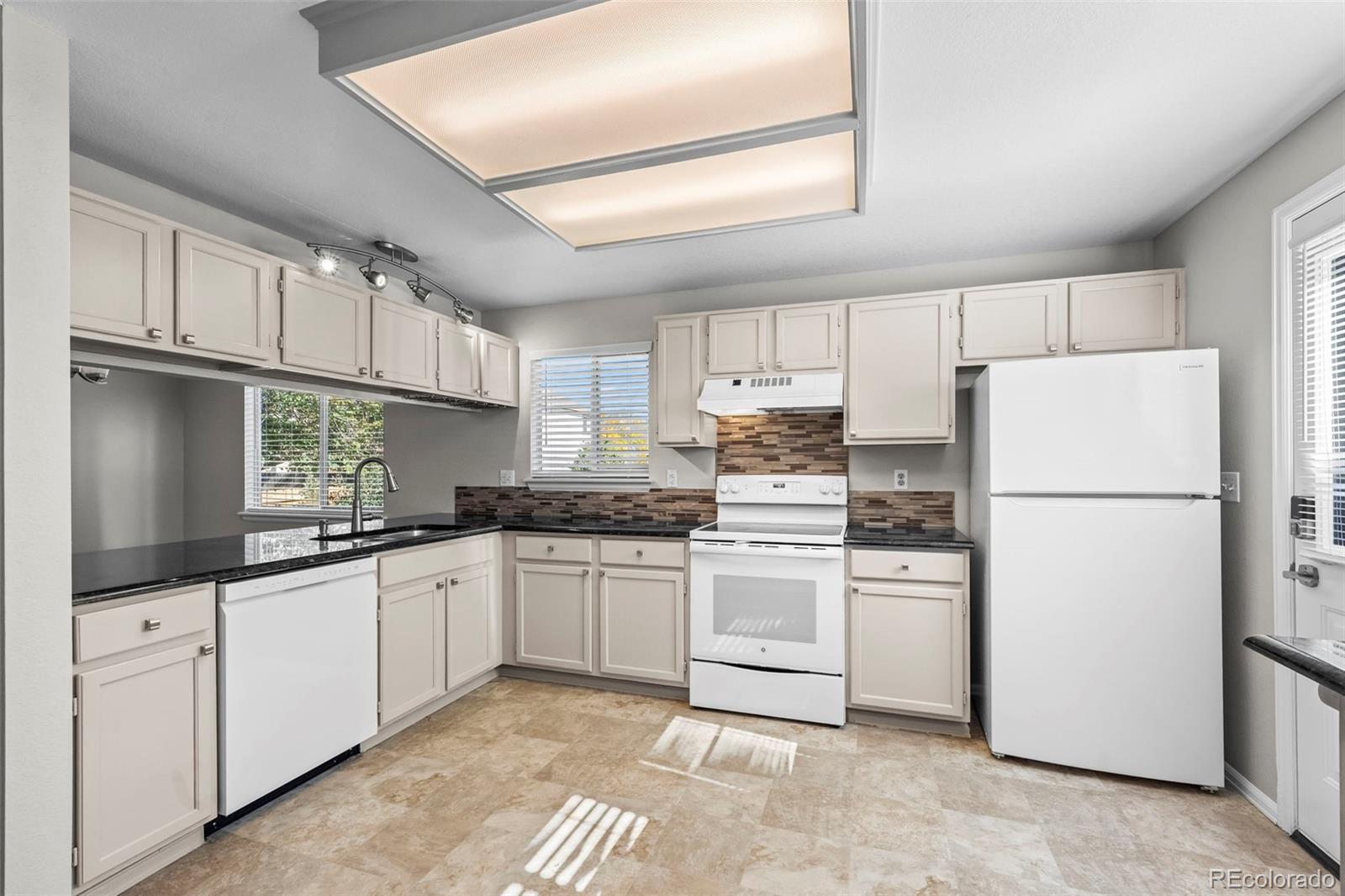 MLS Image #19 for 13112  umatilla court,denver, Colorado