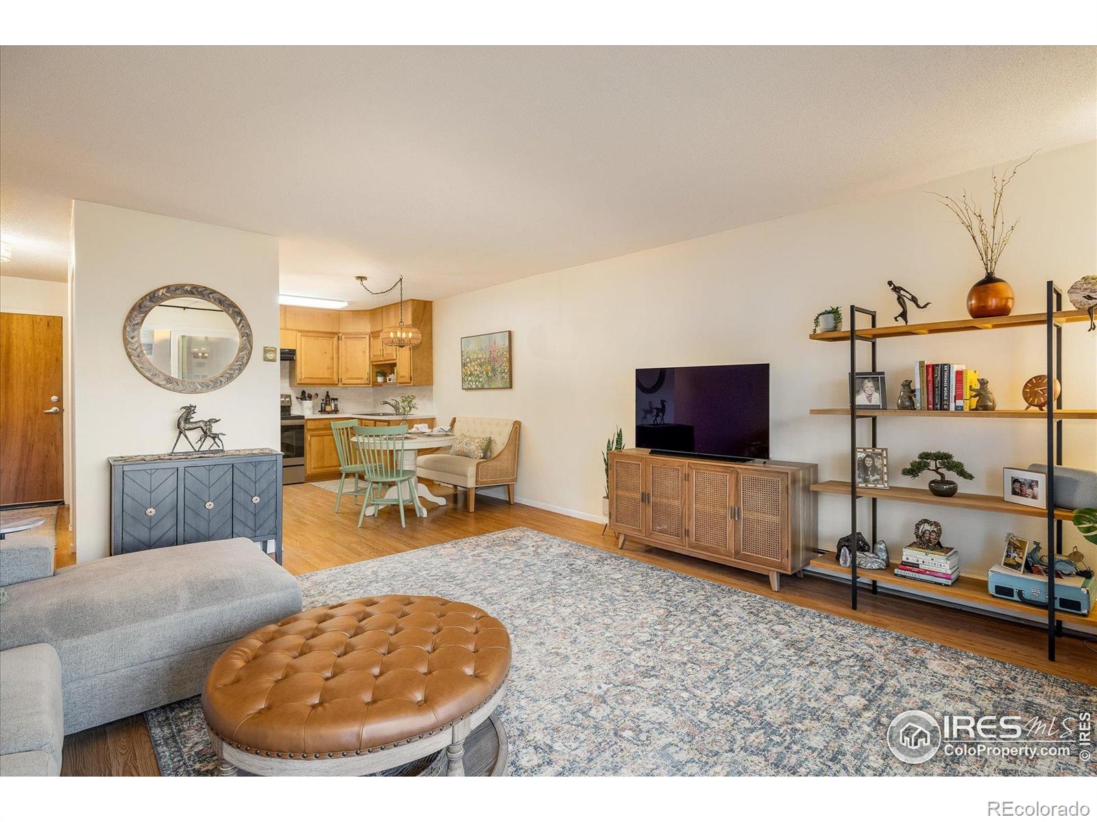 MLS Image #4 for 660 s alton way,denver, Colorado