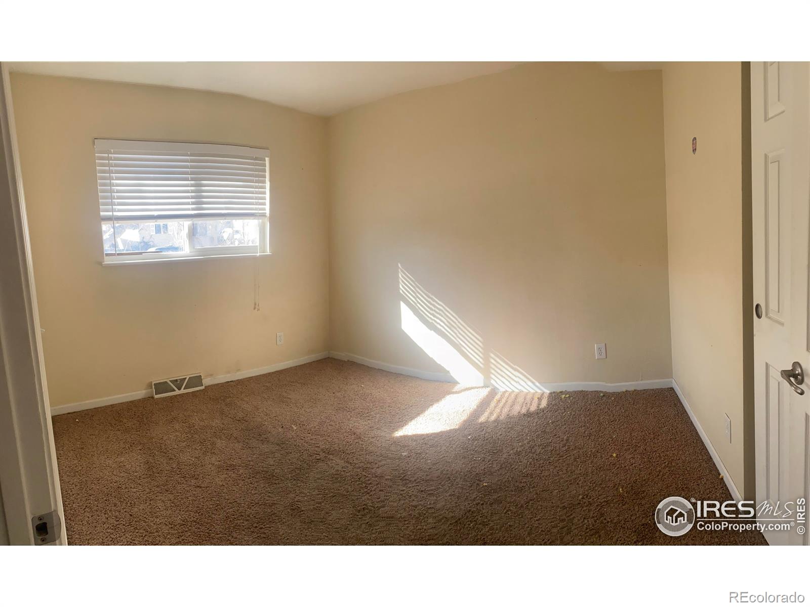 MLS Image #5 for 1618  centennial drive,longmont, Colorado