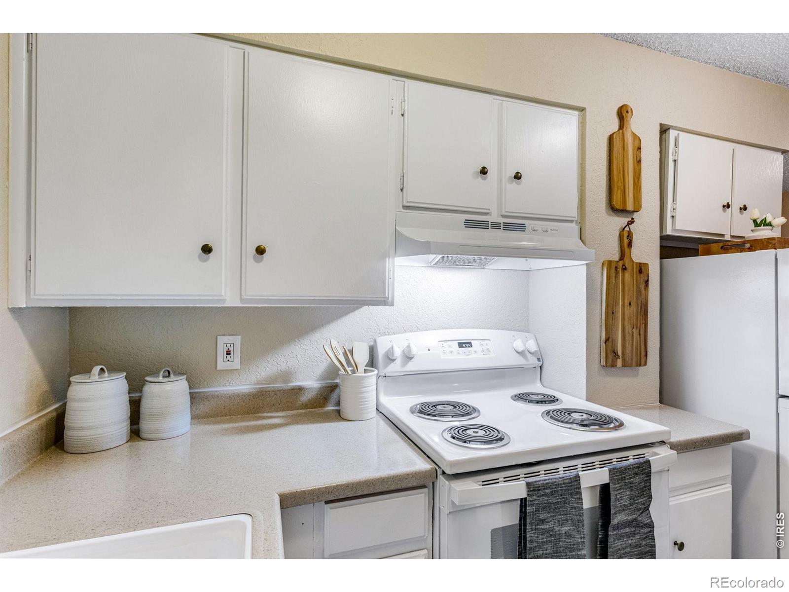 MLS Image #11 for 1705  heatheridge road,fort collins, Colorado