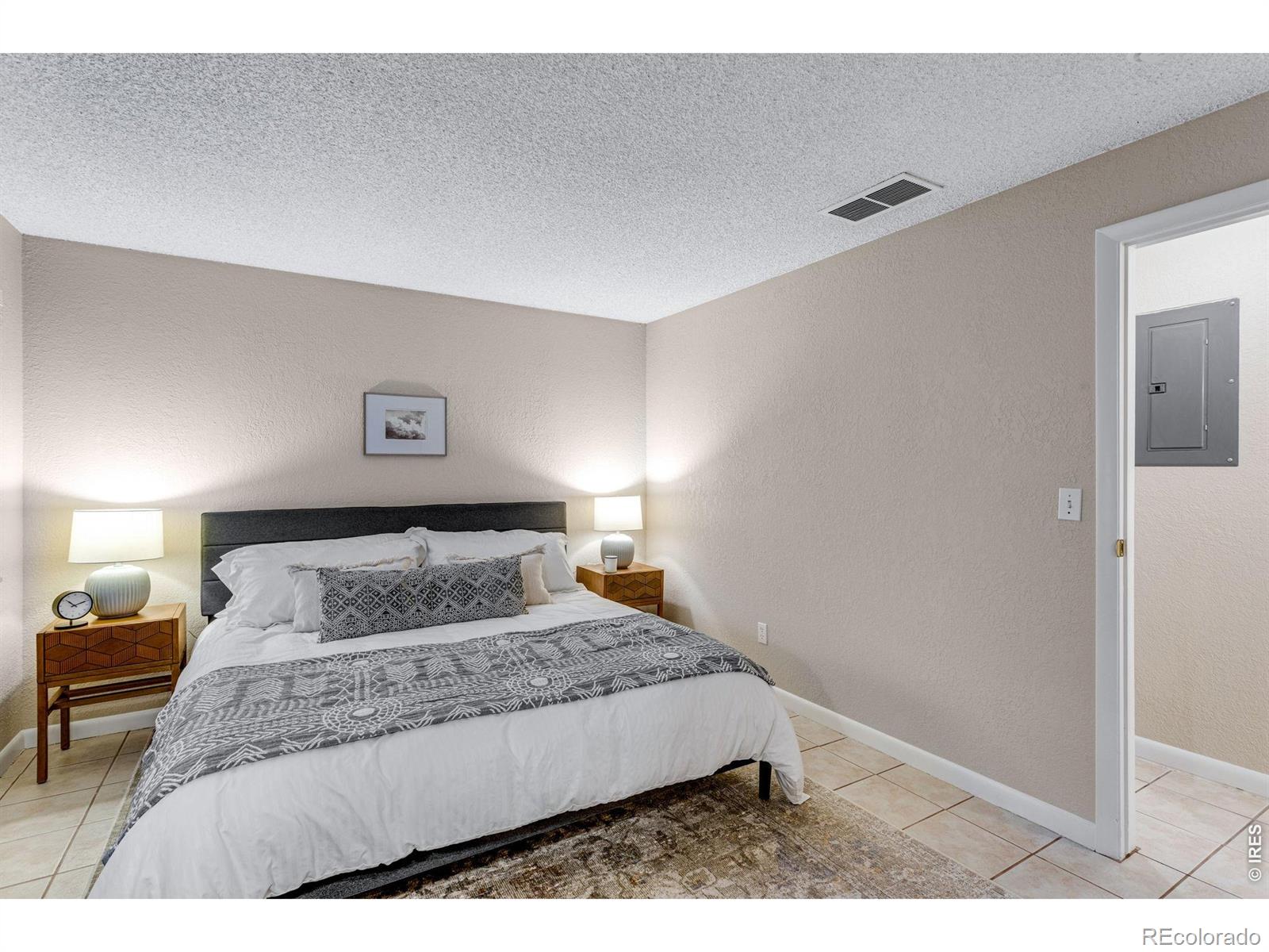 MLS Image #15 for 1705  heatheridge road,fort collins, Colorado