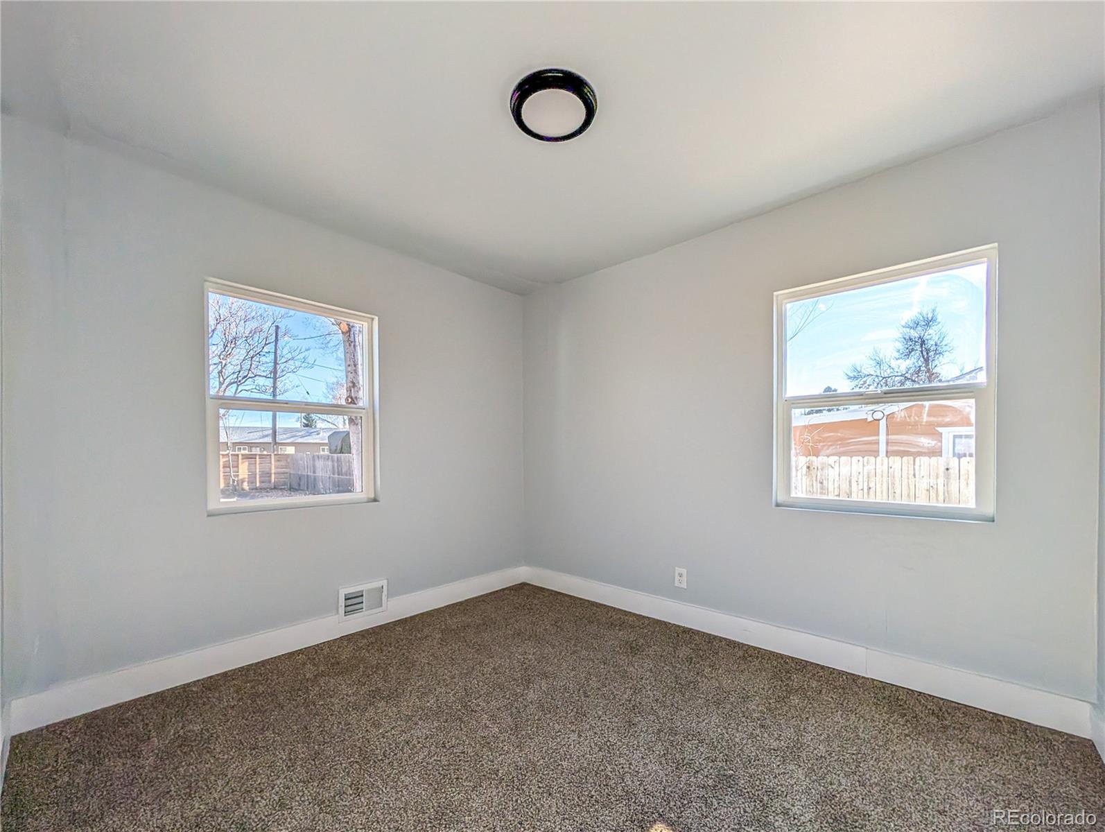 MLS Image #10 for 1340 s vrain street,denver, Colorado