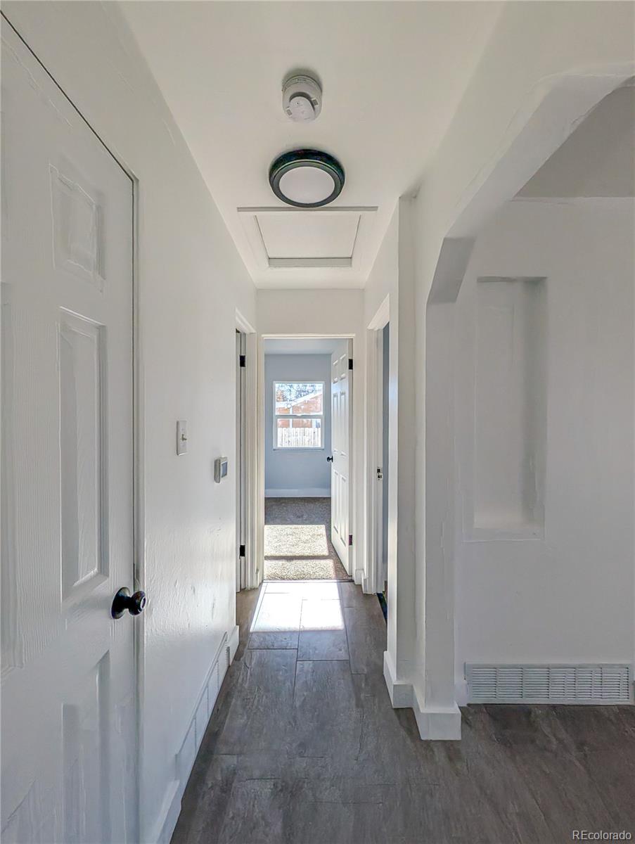 MLS Image #11 for 1340 s vrain street,denver, Colorado