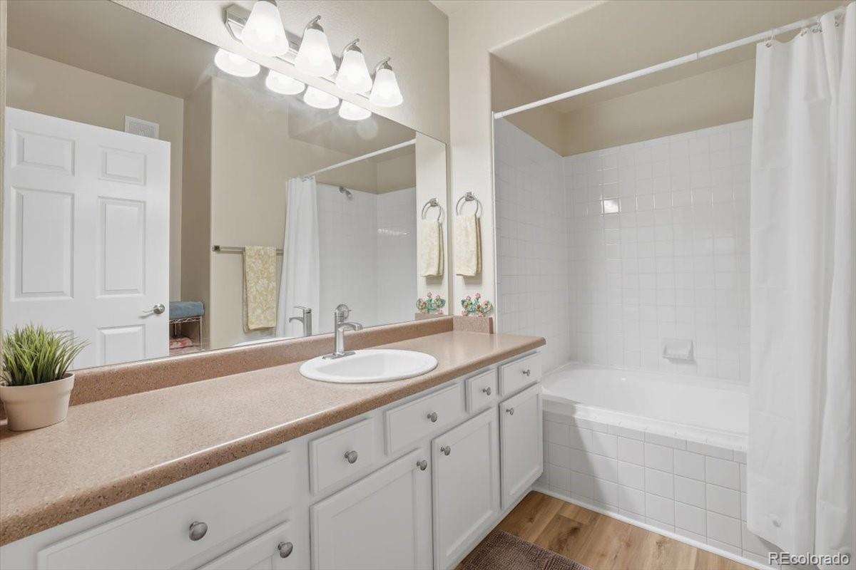MLS Image #10 for 3976  riviera grove 101,colorado springs, Colorado