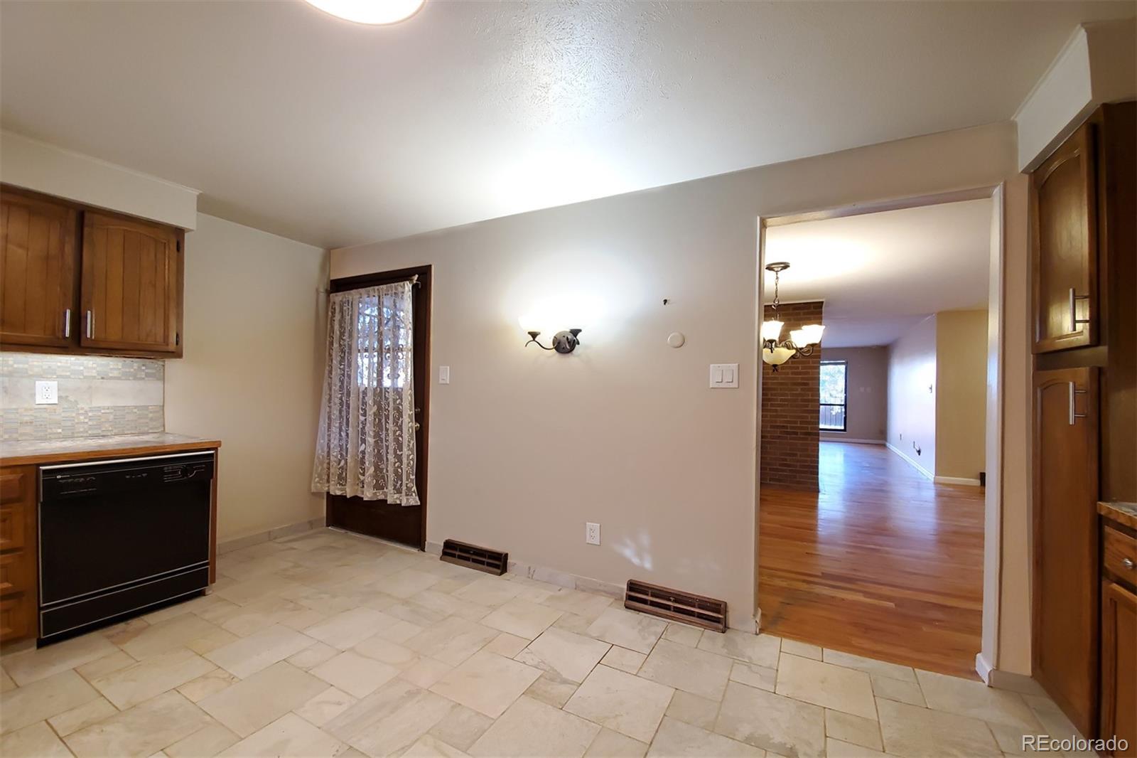MLS Image #6 for 8542 w 10th avenue,lakewood, Colorado