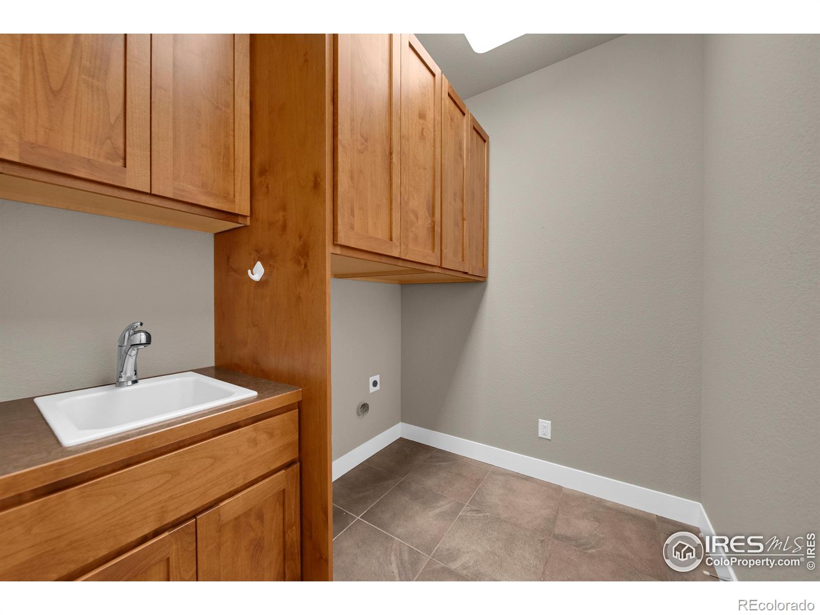 MLS Image #21 for 113  scenic court,loveland, Colorado