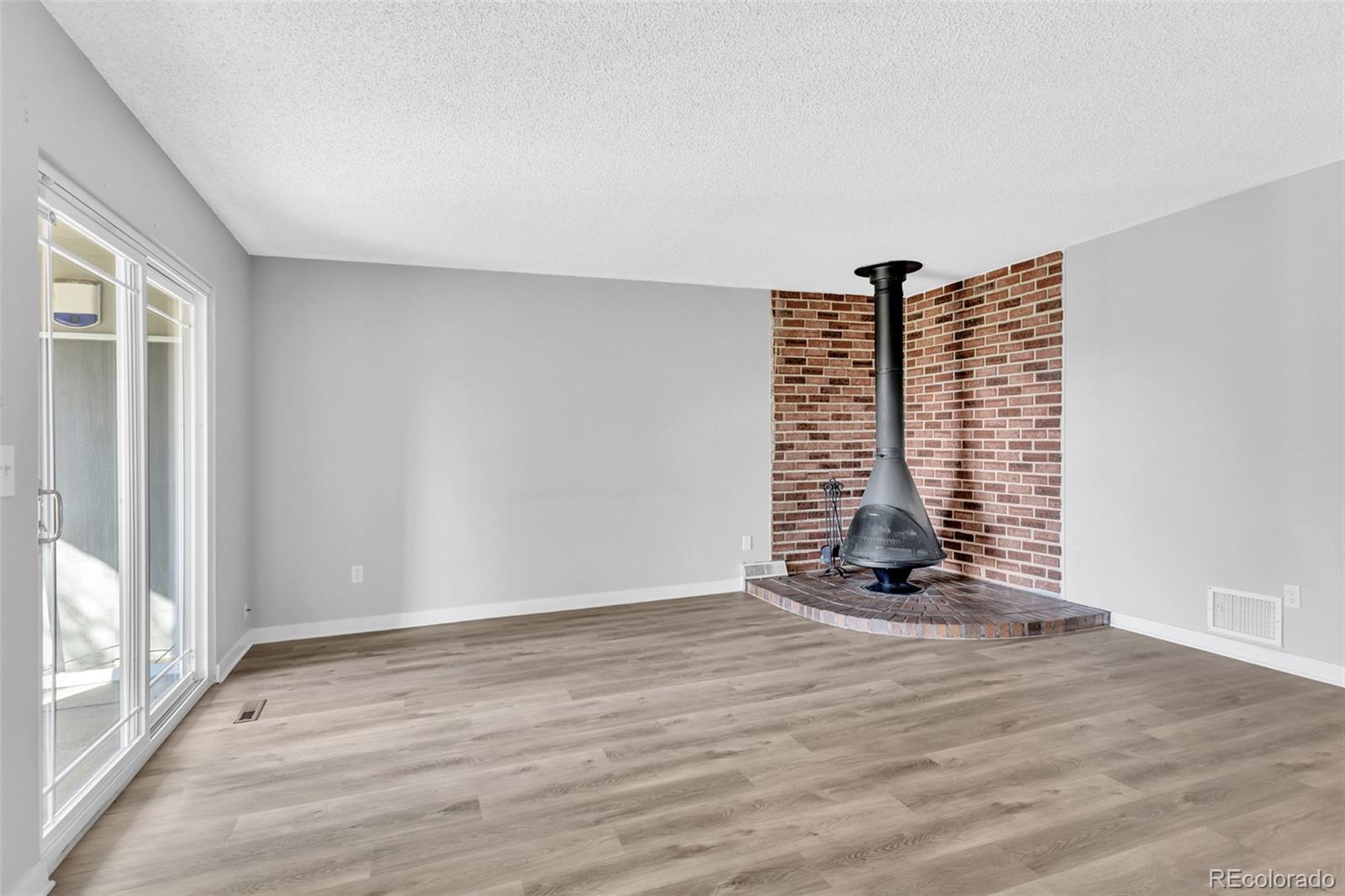 MLS Image #5 for 14590 e 13th avenue ,aurora, Colorado