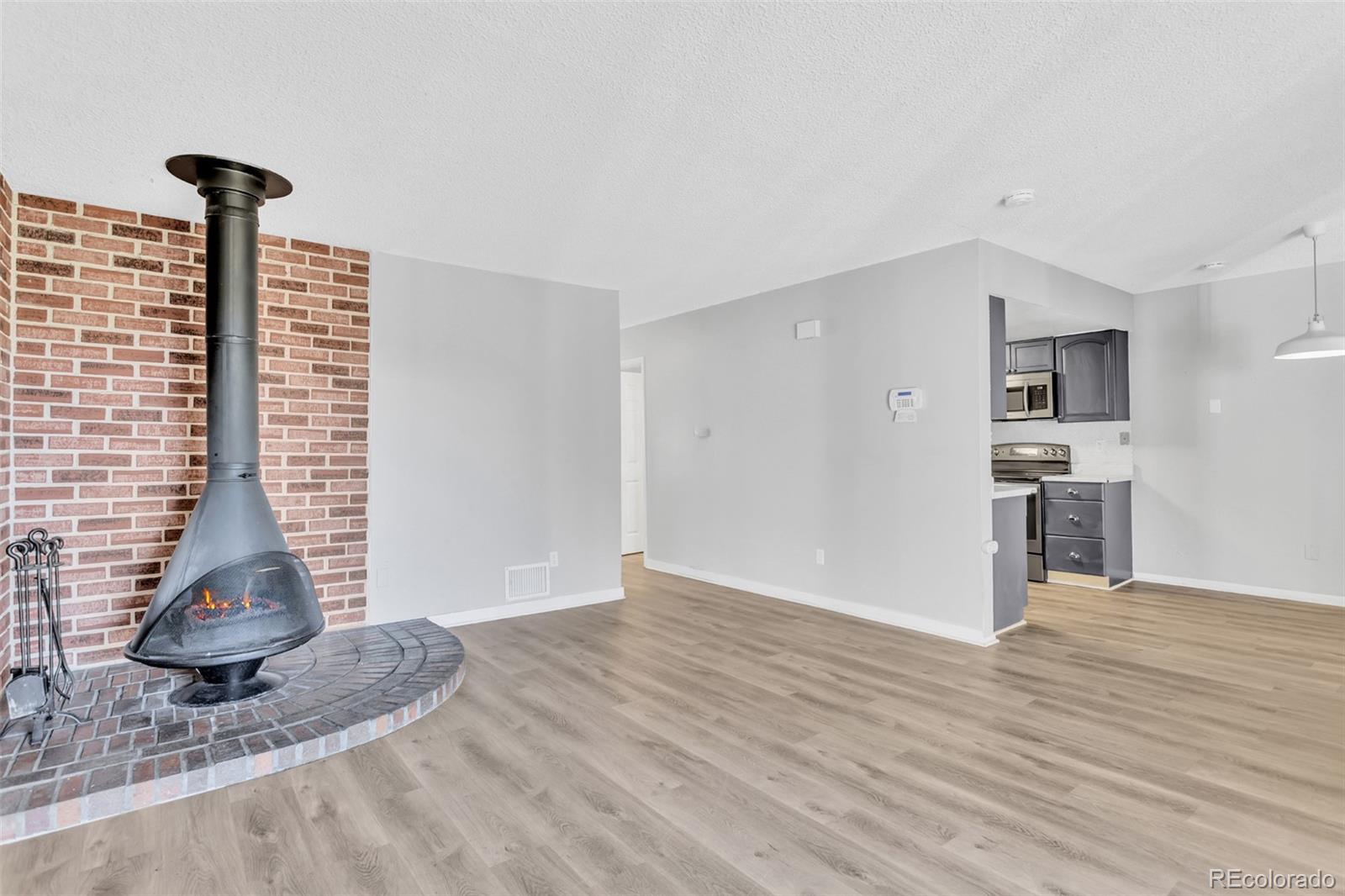 MLS Image #7 for 14590 e 13th avenue ,aurora, Colorado