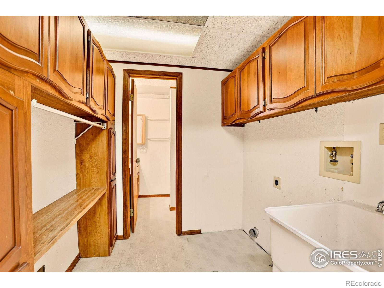 MLS Image #11 for 809  jay place,berthoud, Colorado