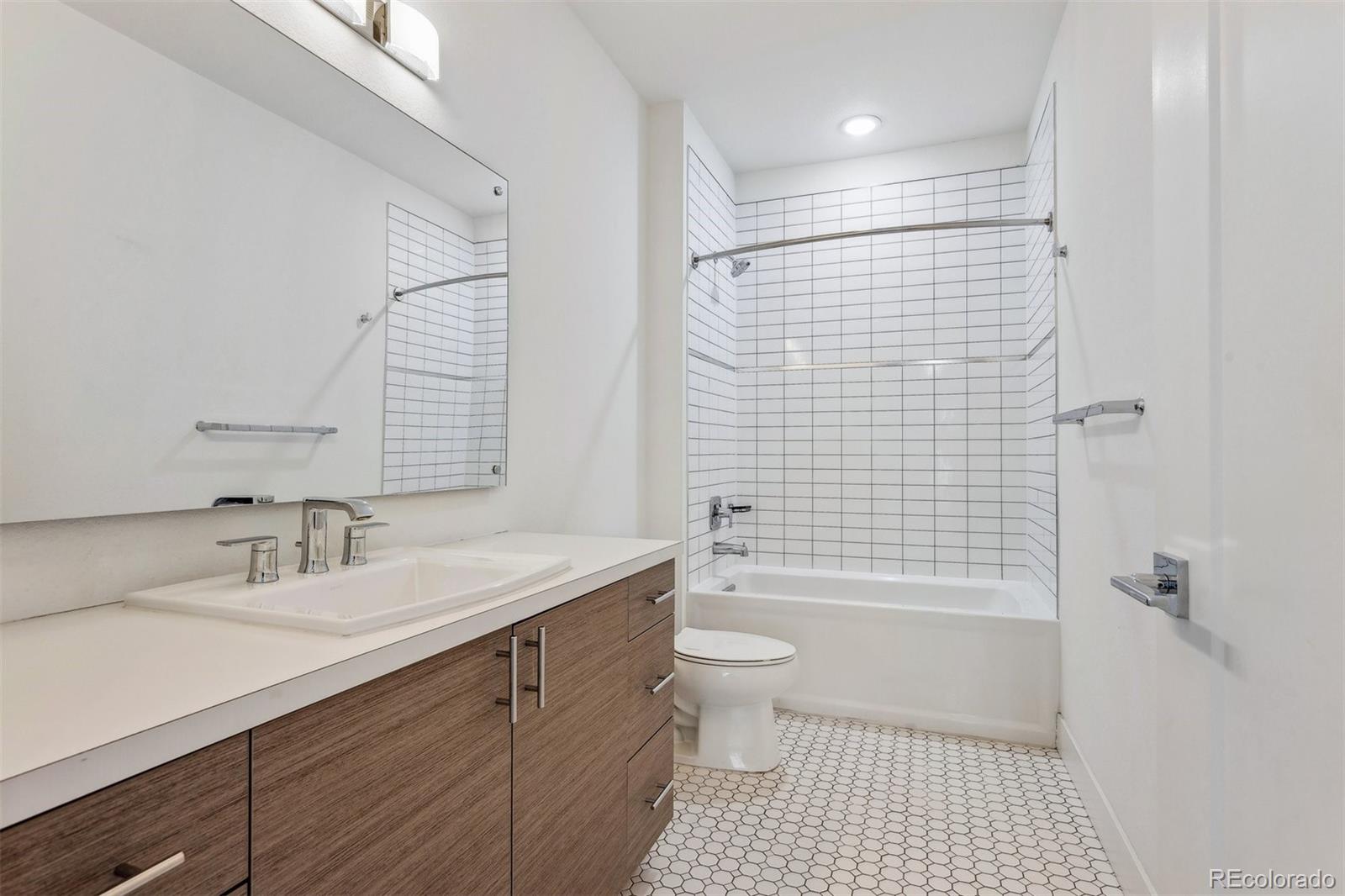 MLS Image #3 for 3500 s corona street 409,englewood, Colorado