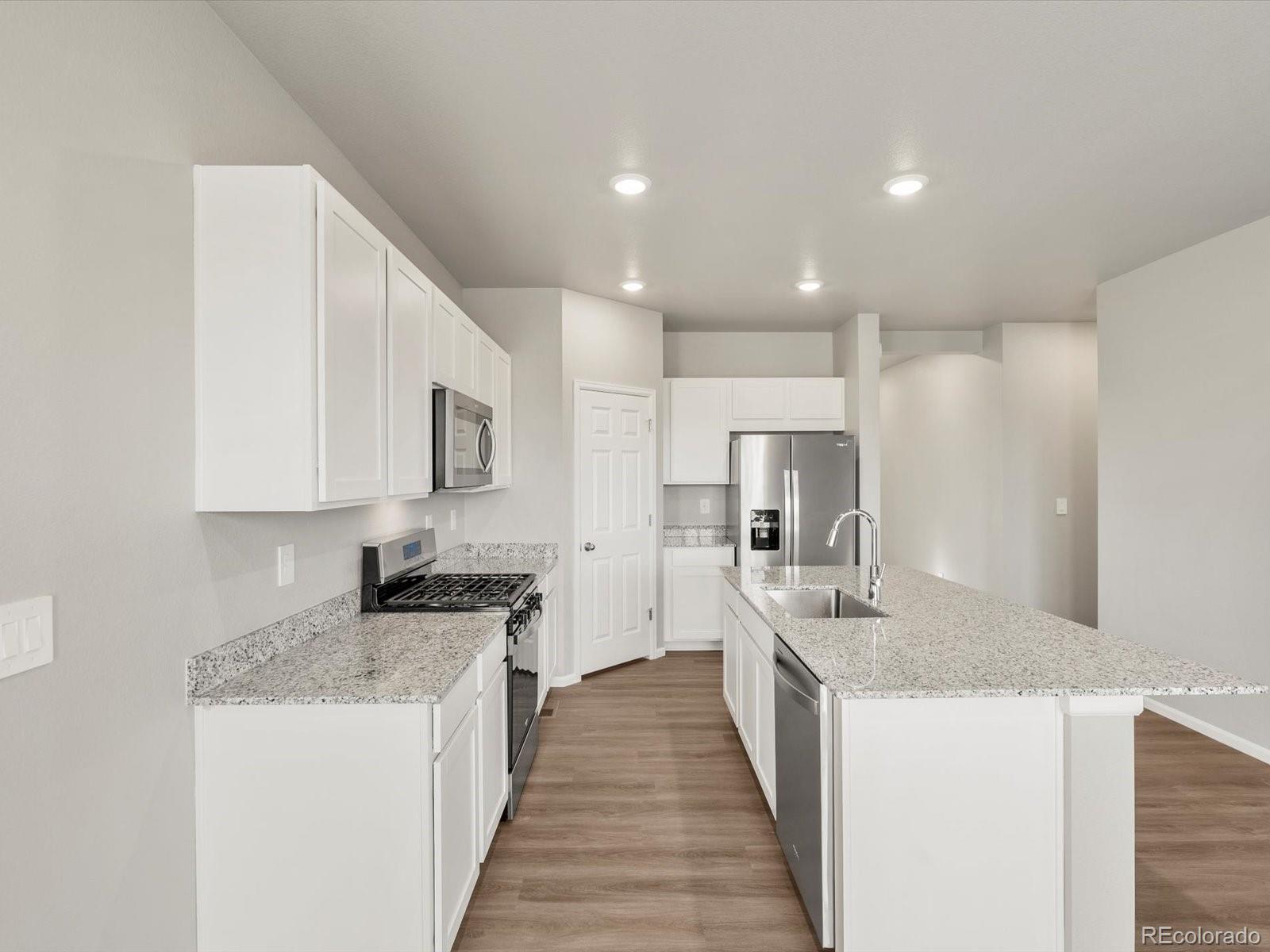 MLS Image #9 for 8910  sedalia street,commerce city, Colorado
