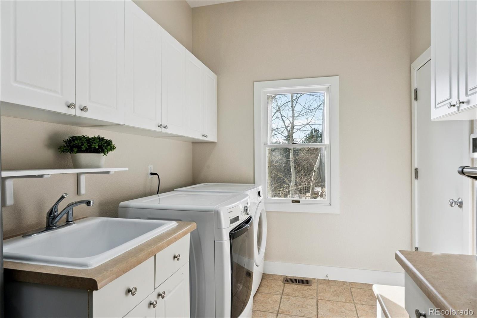 MLS Image #15 for 894  parkcliff lane,castle pines, Colorado