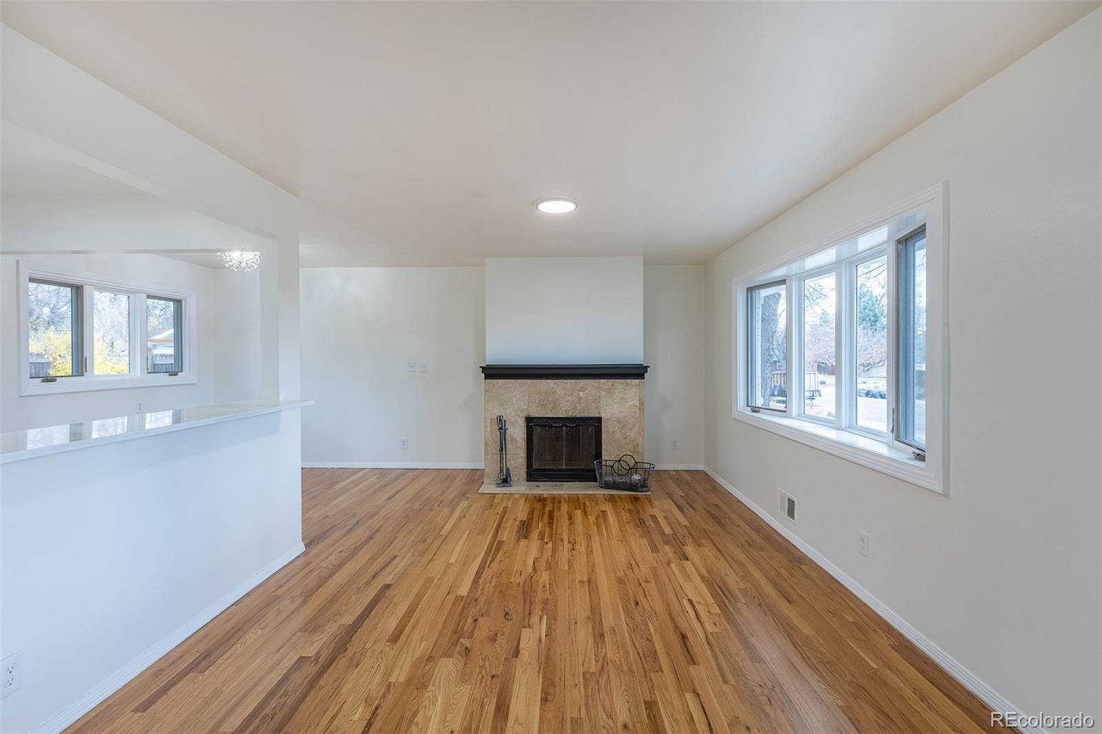 MLS Image #10 for 2820 s ivanhoe street,denver, Colorado