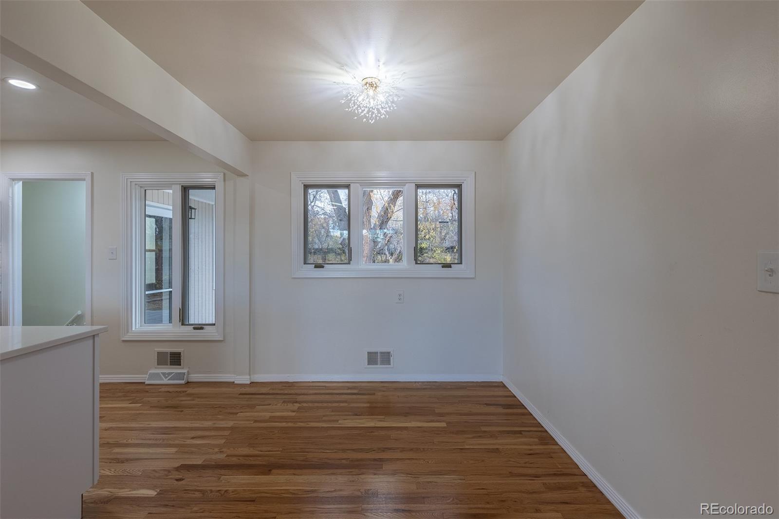 MLS Image #12 for 2820 s ivanhoe street,denver, Colorado