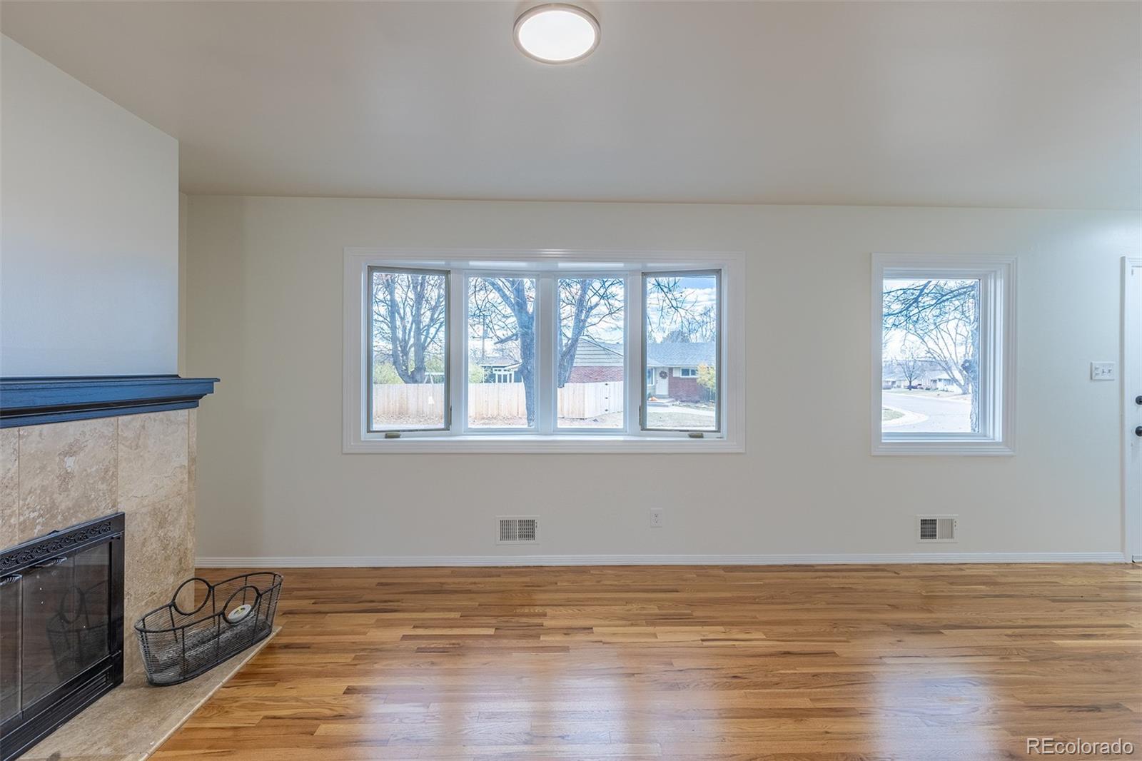 MLS Image #13 for 2820 s ivanhoe street,denver, Colorado