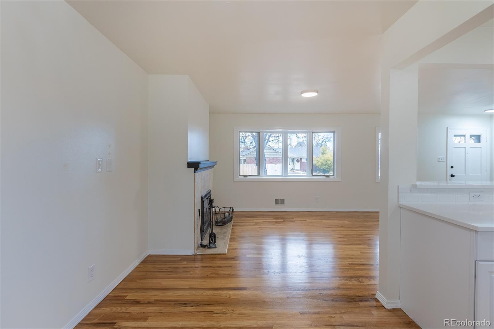 MLS Image #14 for 2820 s ivanhoe street,denver, Colorado